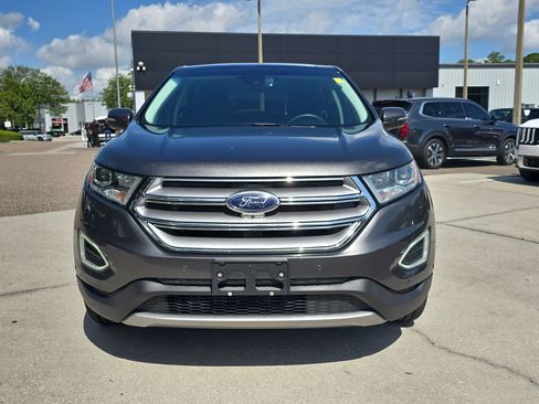 Used 2018 Ford Edge Titanium w/ Equipment Group 302A AWD/4WD image 3