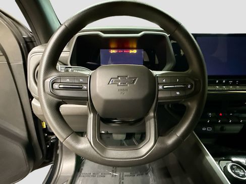 Used 2023 Chevrolet Colorado Trail Boss w/ LPO, Skid Plate Package AWD/4WD image 14