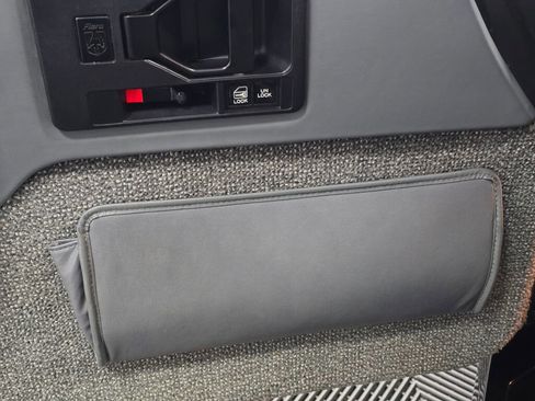 Used 1988 Pontiac Fiero GT image 94