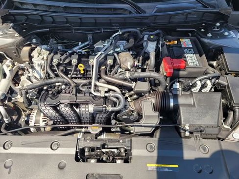 Used 2025 Nissan Altima 2.5 SV FWD image 28