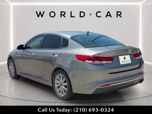 Used 2018 Kia Optima LX w/ 17" Alloy Wheels Package FWD image 5