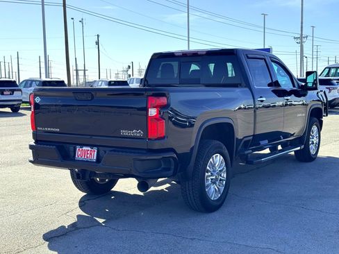 Used 2023 Chevrolet Silverado 2500 High Country w/ Z71 Off-Road Package image 7