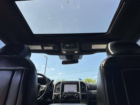Used 2020 Ford F250 Platinum w/ FX4 Off-Road Package AWD/4WD image 8