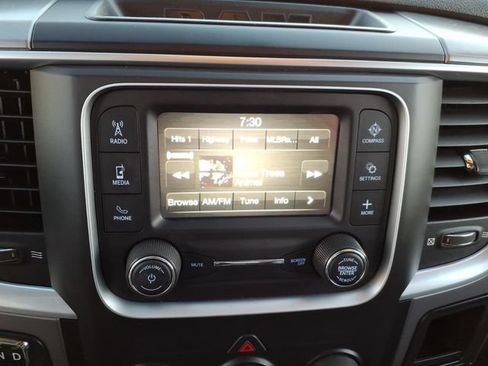 Used 2022 RAM 1500 Classic SLT AWD/4WD image 26