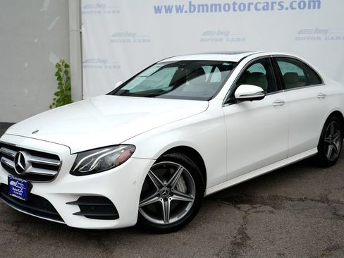 Used 2019 Mercedes-Benz E 300 4MATIC image 2