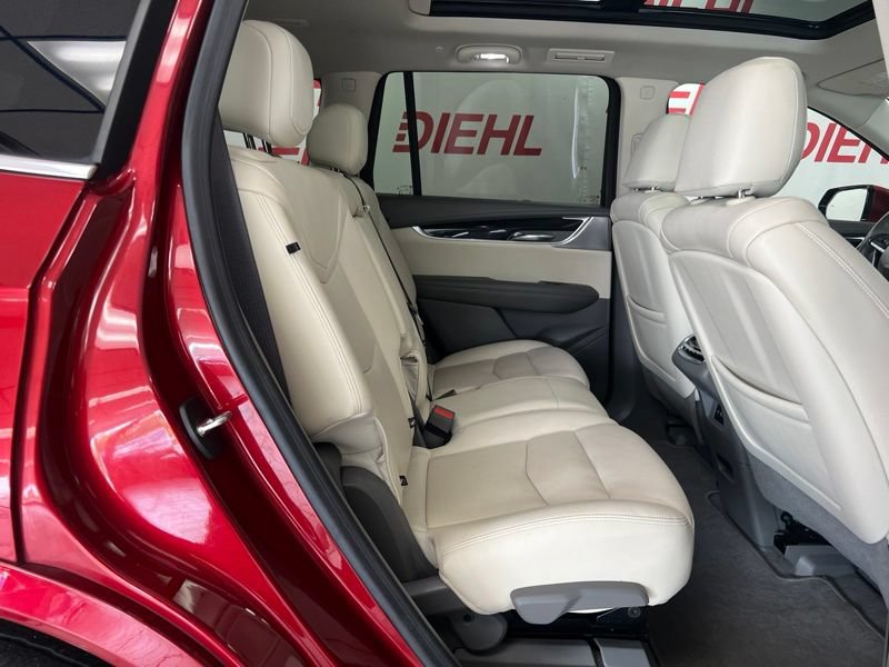 Used 2022 Cadillac XT6 Premium Luxury FWD image 10