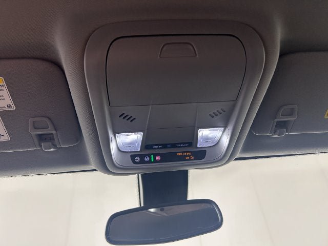 Used 2024 GMC Terrain SLE FWD image 23