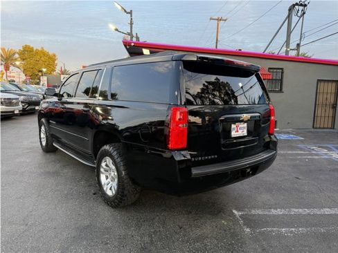 Used 2017 Chevrolet Suburban LS image 4