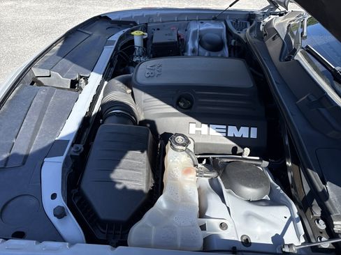 Used 2022 Dodge Challenger R/T image 32