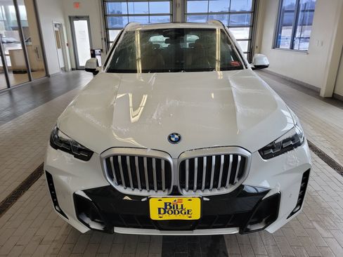 New 2026 BMW X5 xDrive50e w/ M Sport Package image 10