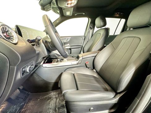 Certified 2025 Mercedes-Benz GLB 250 image 19