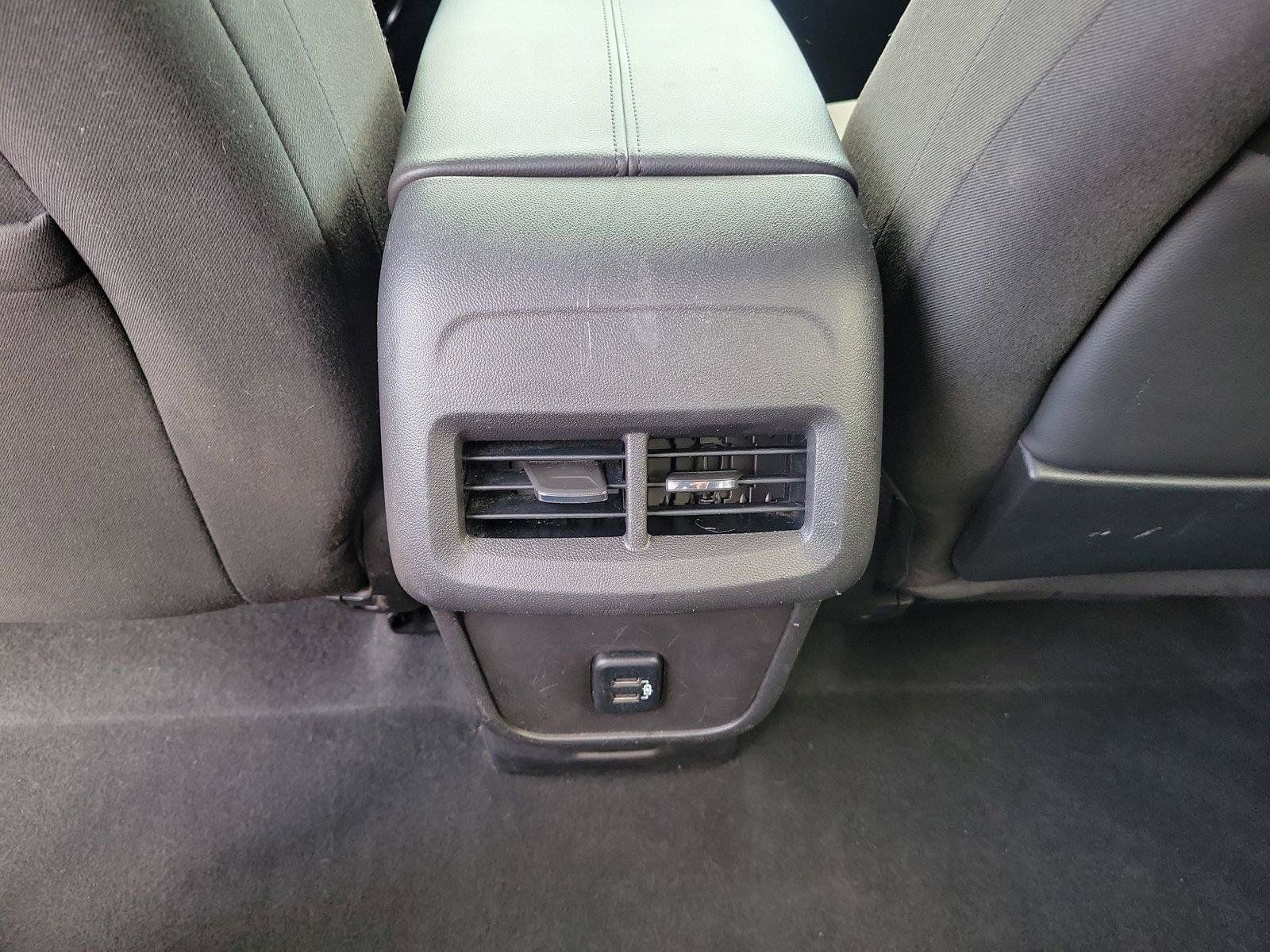 Used 2018 GMC Terrain SLE w/ Driver Convenience Package FWD image 10