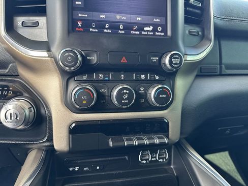 Used 2019 RAM 1500 Laramie image 25