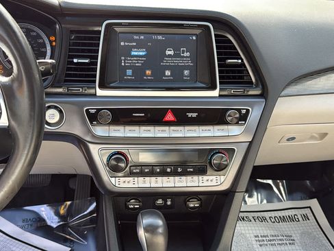 Used 2018 Hyundai Sonata Limited image 20