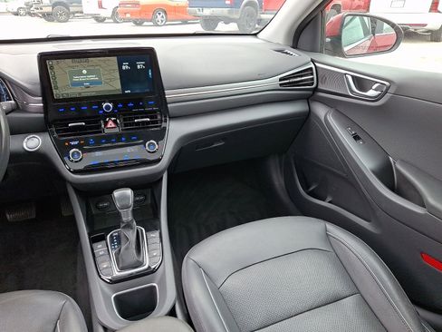 Used 2020 Hyundai Ioniq Limited image 16