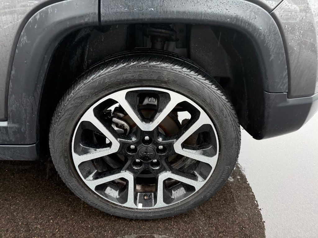 Used 2021 Jeep Compass Limited w/ Elite Exterior Group AWD/4WD image 7