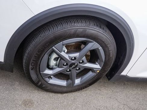 Certified 2025 Kia K4 FWD image 7