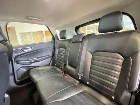 Used 2020 Ford Edge SEL AWD/4WD image 24