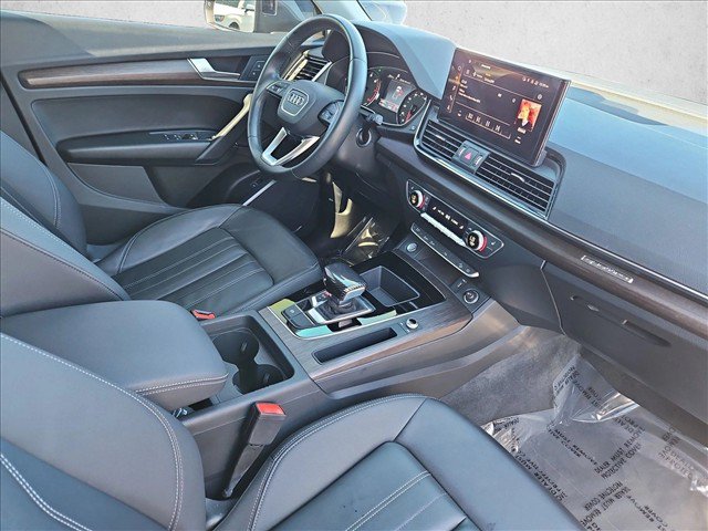 Used 2023 Audi Q5 2.0T Premium w/ Convenience Package AWD/4WD image 27