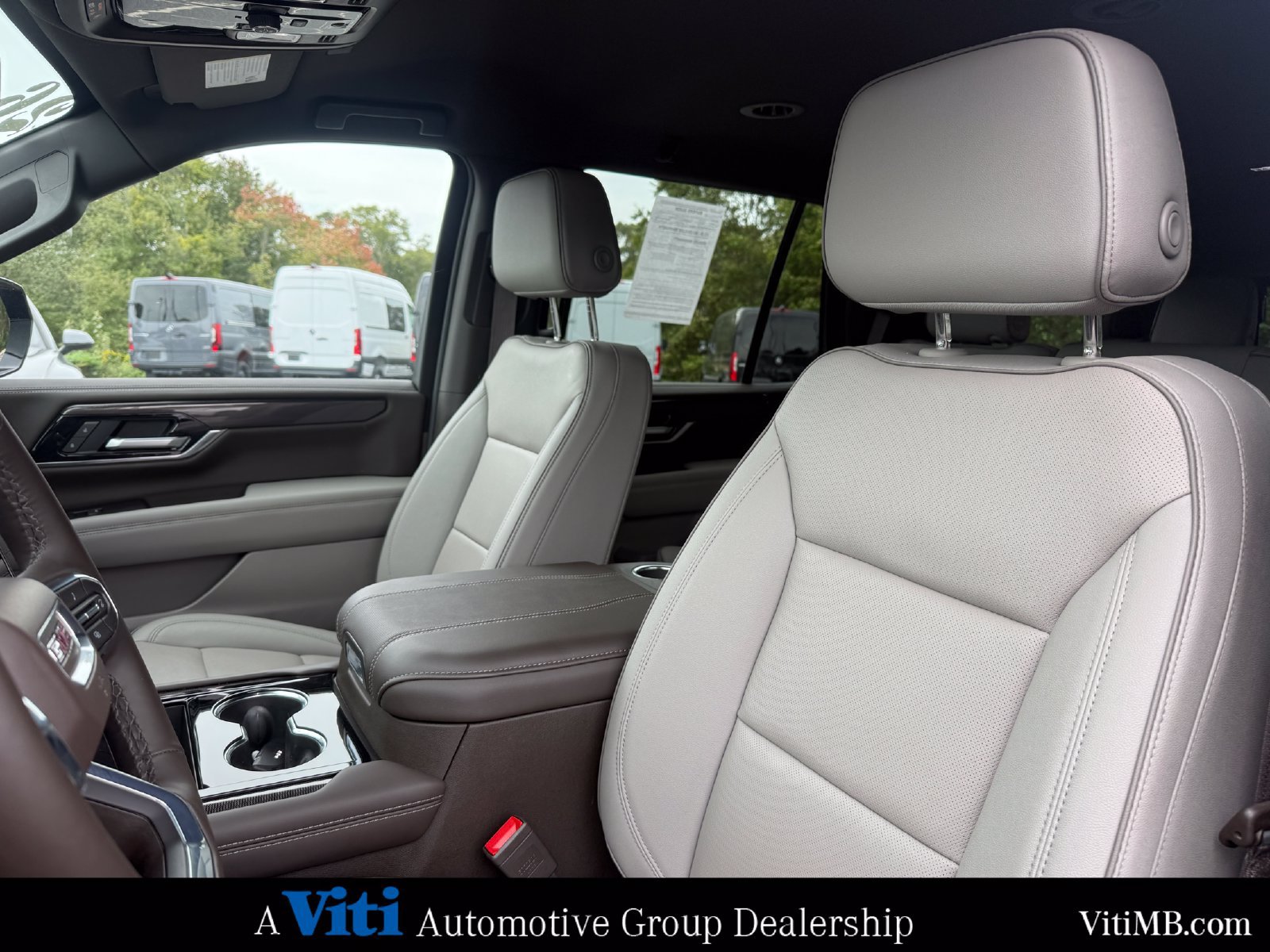 Used 2026 GMC Yukon Elevation AWD/4WD image 18