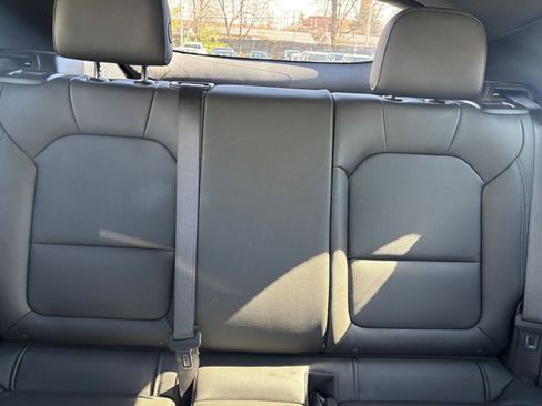 Used 2025 Buick Envista Sport Touring image 36