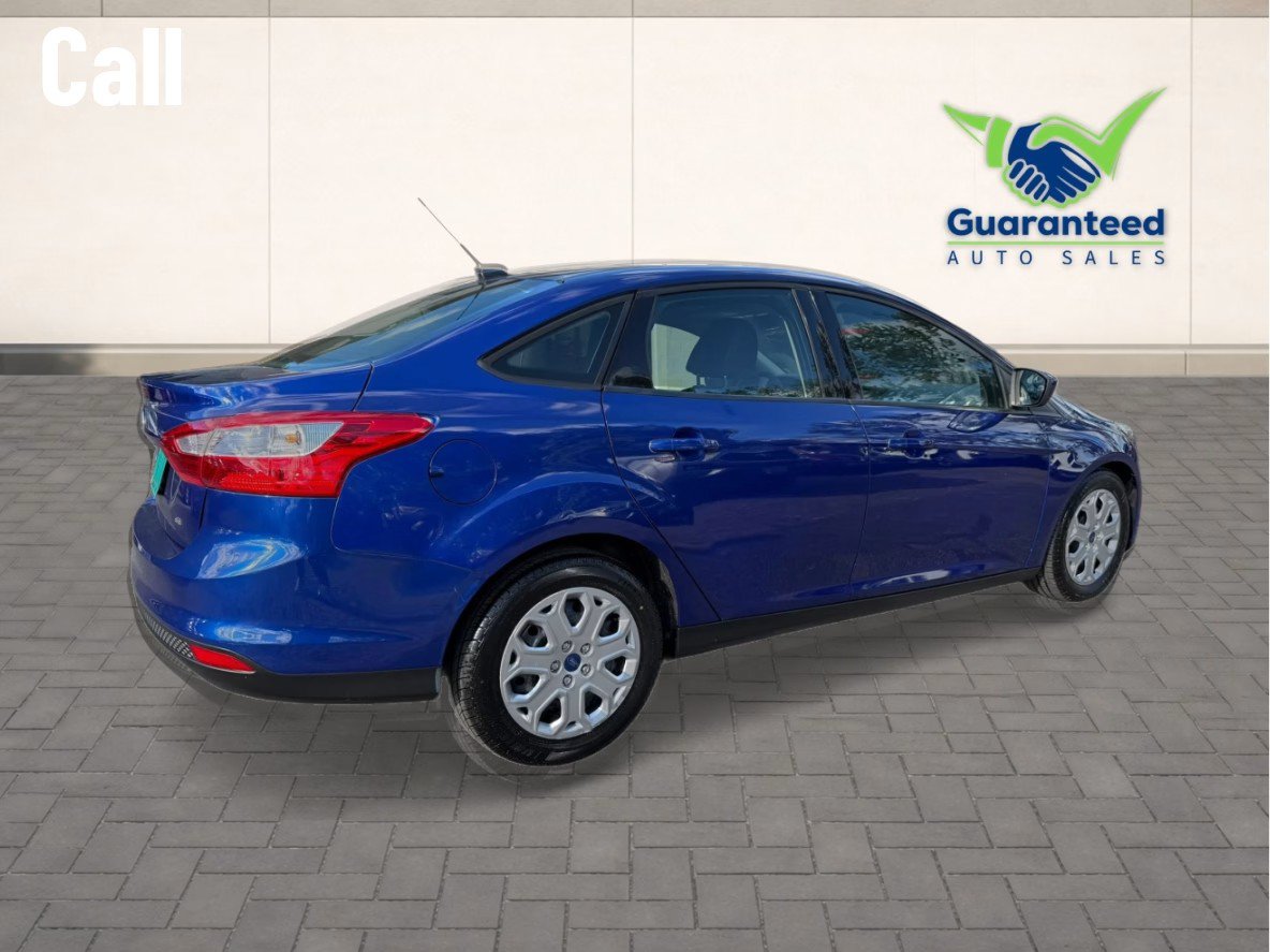 Used 2012 Ford Focus SE FWD image 5