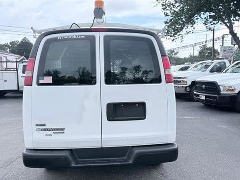 Used 2011 Chevrolet Express 2500 RWD image 7