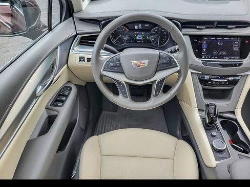 Certified 2023 Cadillac XT5 Premium Luxury AWD/4WD image 14