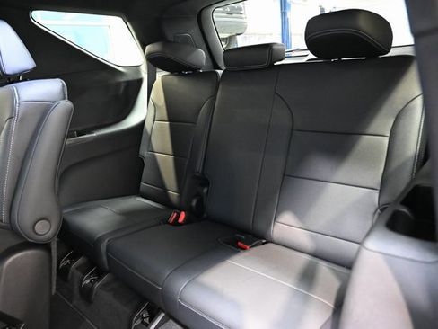 New 2026 Chevrolet Traverse LT w/ Driver Confidence Package image 12