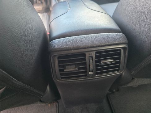 Used 2017 Nissan Rogue SL w/ SL Premium Package image 17