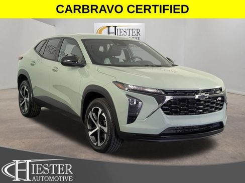Certified 2024 Chevrolet Trax RS w/ Driver Confidence Package FWD image 1