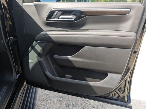 New 2026 Chevrolet Tahoe High Country AWD/4WD image 40