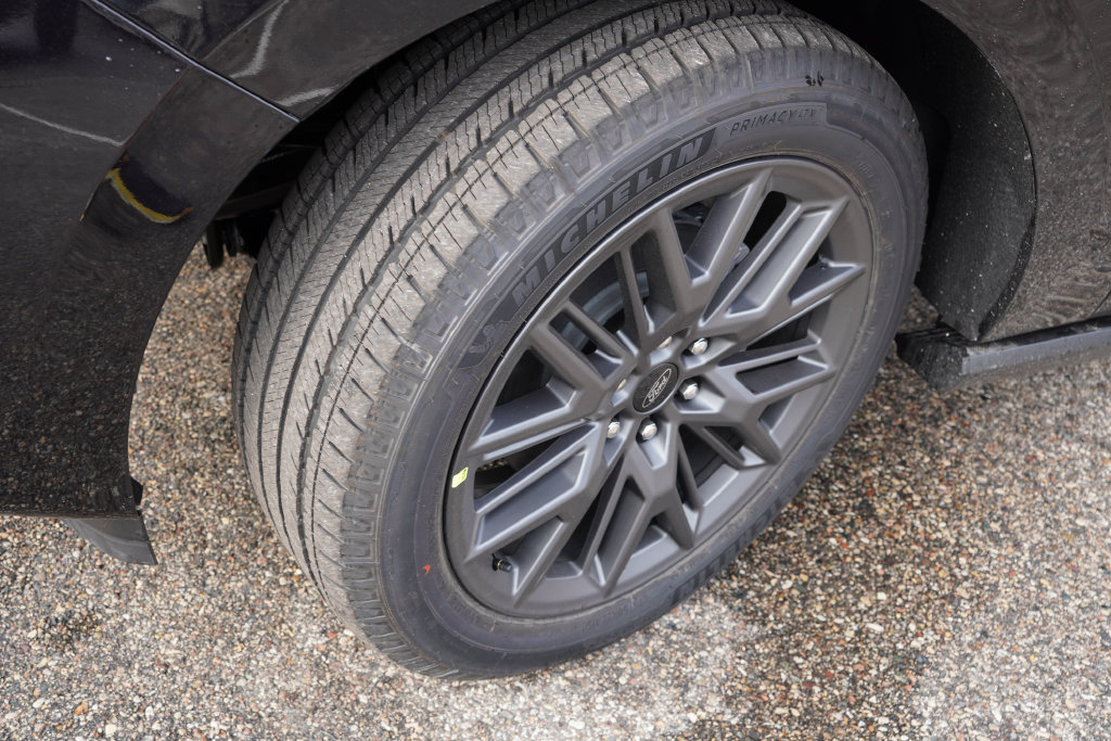 New 2027 Ford Expedition Max Platinum w/ Stealth Appearance Package AWD/4WD image 9
