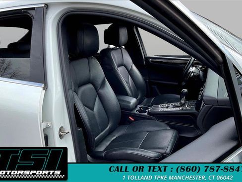 Used 2017 Porsche Macan S AWD/4WD image 7