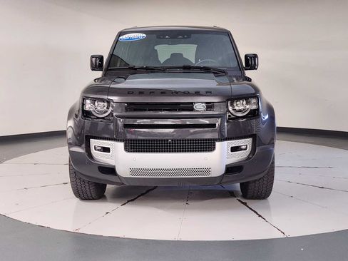 Used 2024 Land Rover Defender 110 S AWD/4WD image 9