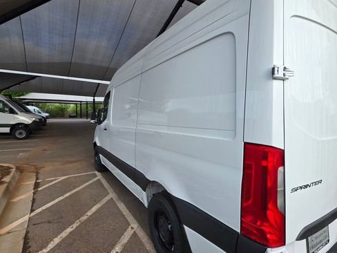 New 2026 Mercedes-Benz Sprinter 2500 image 4