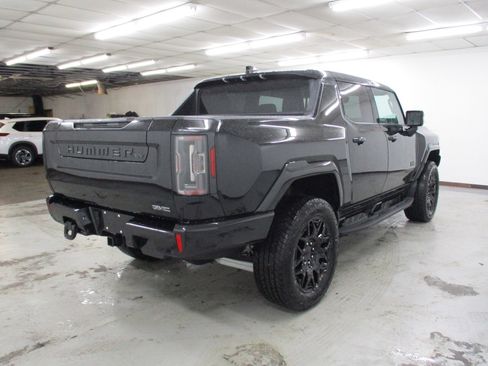 New 2025 GMC Hummer EV 3X w/ LPO, Dark Essentials Package image 7