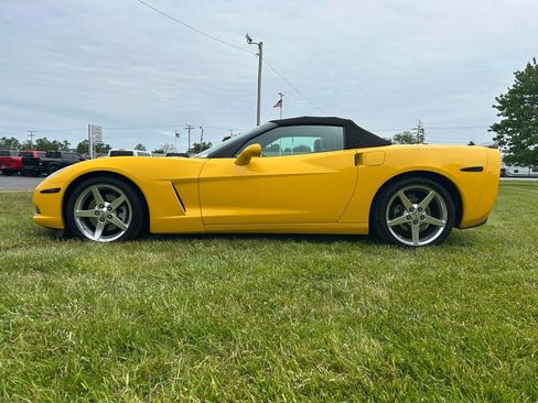 Used 2005 Chevrolet Corvette Convertible w/ Preferred Equipment Group RWD image 6