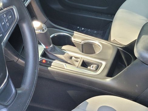 Used 2020 Chevrolet Equinox LT w/ LPO, Floor Liner Package AWD/4WD image 20