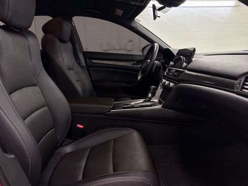 Used 2020 Honda Accord Sport image 27