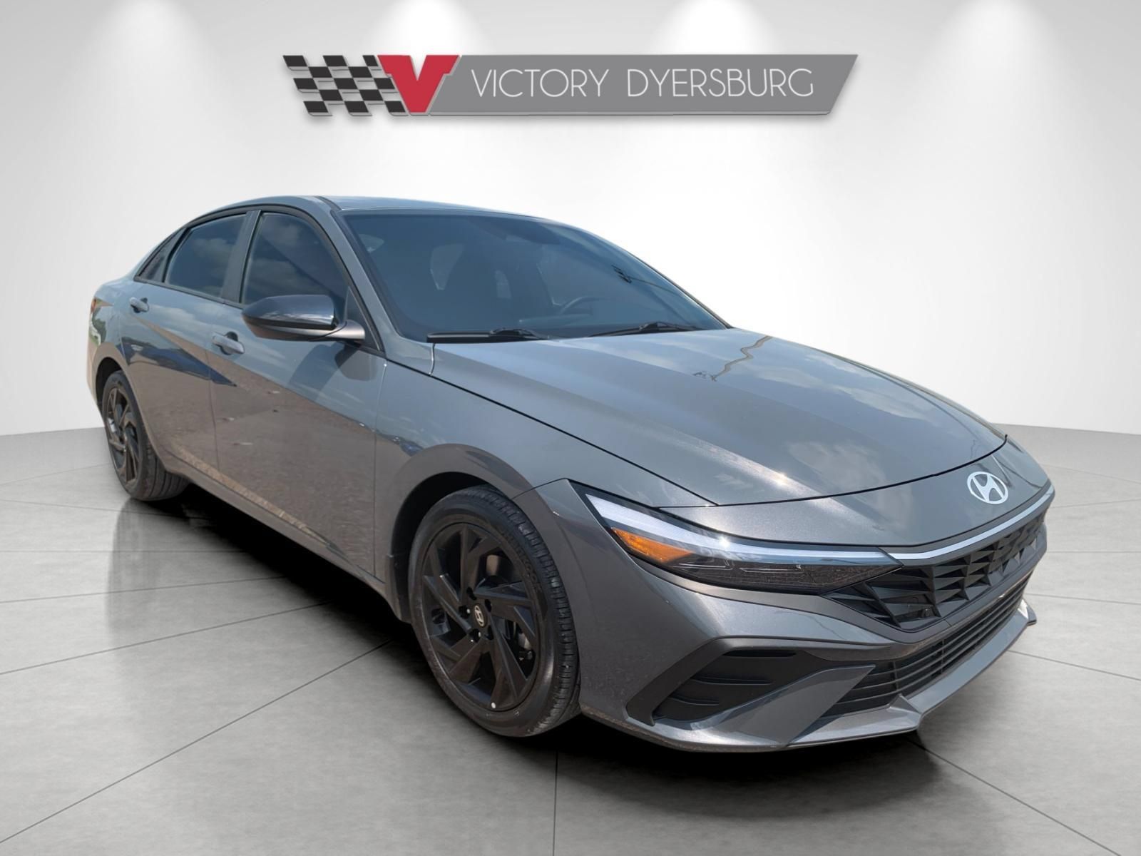 Used 2026 Hyundai Elantra Sport FWD image 1