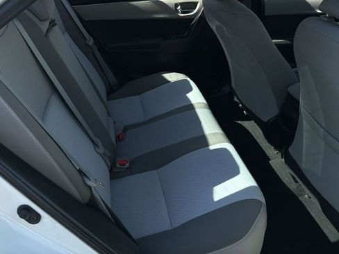 Used 2019 Toyota Corolla LE FWD image 32