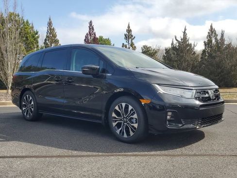 New 2026 Honda Odyssey Elite image 3