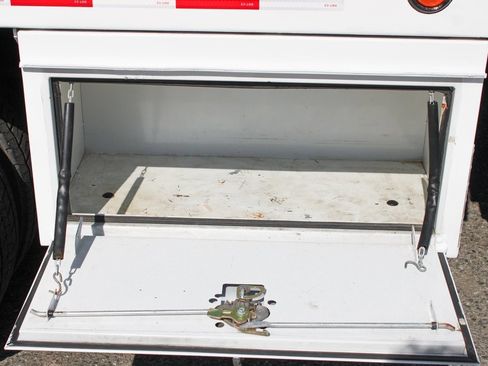 Used 2018 Ford F450 XL w/ Trailer Tow Package image 7