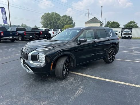 Used 2023 Mitsubishi Outlander SEL image 7