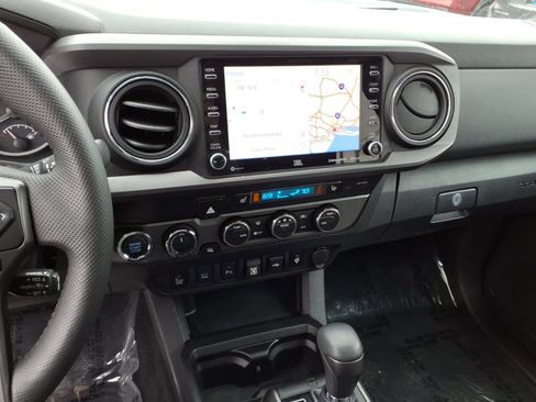 Certified 2023 Toyota Tacoma TRD Off-Road w/ TRD Premium Off Road Package image 10