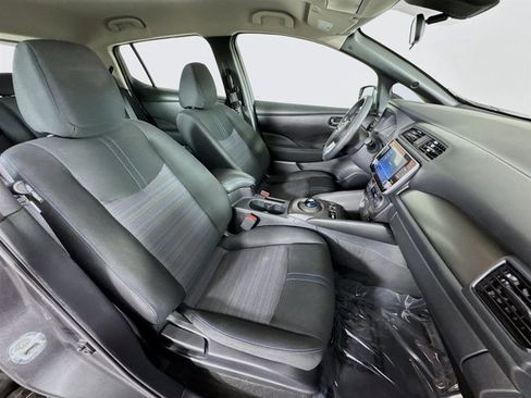 Certified 2023 Nissan Leaf S image 26