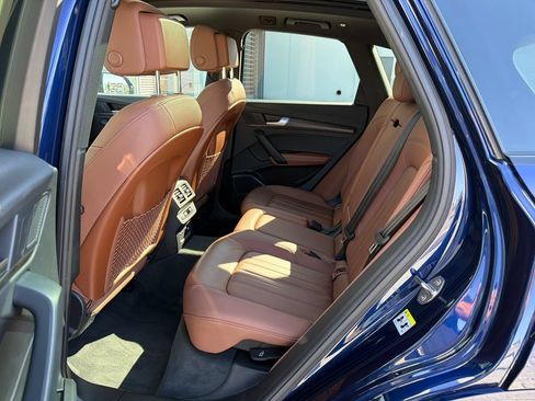 Used 2023 Audi Q5 2.0T Premium Plus w/ Premium Plus Package AWD/4WD image 12
