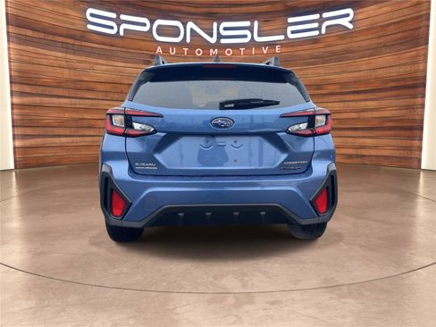 Used 2024 Subaru Crosstrek 2.0i Premium image 4