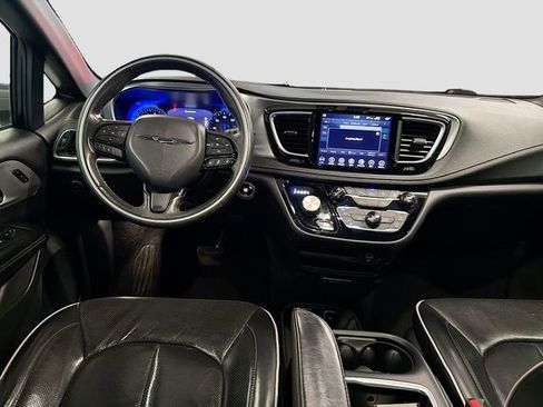 Used 2019 Chrysler Pacifica Limited w/ Advanced Safetytec Group image 22